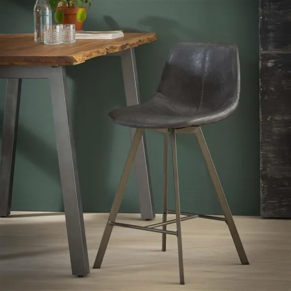 Barstoel zig-zag plat frame / Saddle PU zwart