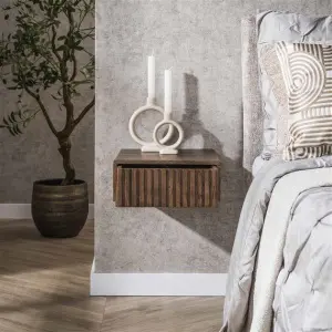 Nachtkastje Carve zwevend 1 lade verpakt per 2 / Massief acacia bruin