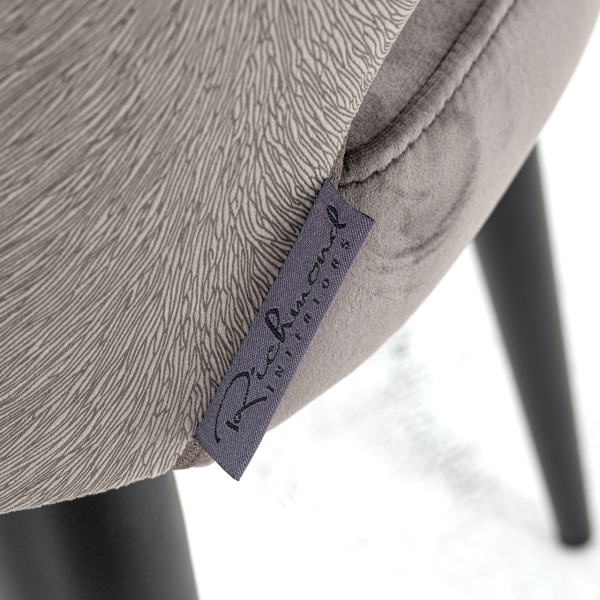 Stoel Tabitha feather stone / stone velvet fire retardant (Feather Velvet Stone HD001)
