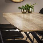 Eetkamertafel 190 ovaal blad zwart gepoedercoat frame / 3D Eiken antiquewash