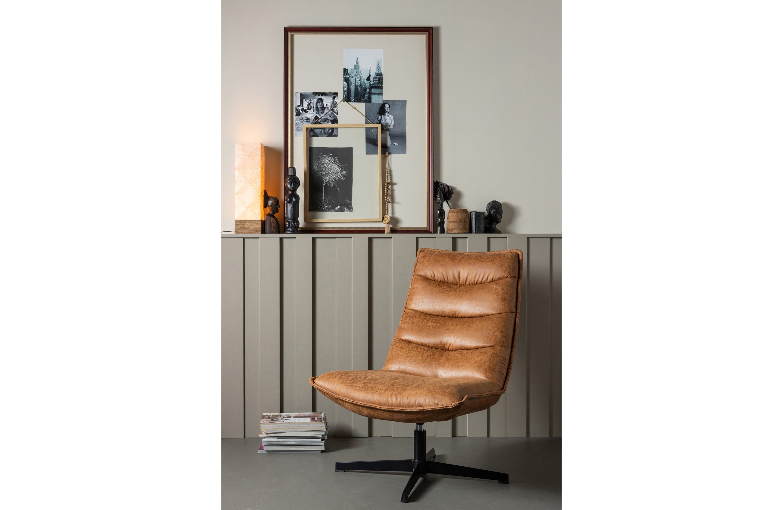 Nika Draaifauteuil Leerlook Cognac