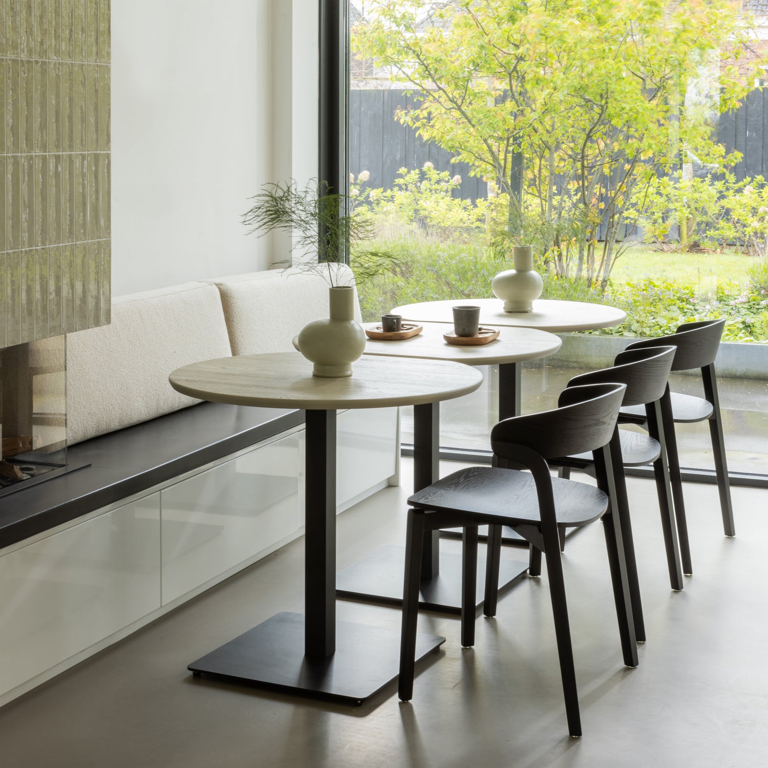 BISTRO VIERKANTE BUISVOET METAAL ZWART 72x50x50CM