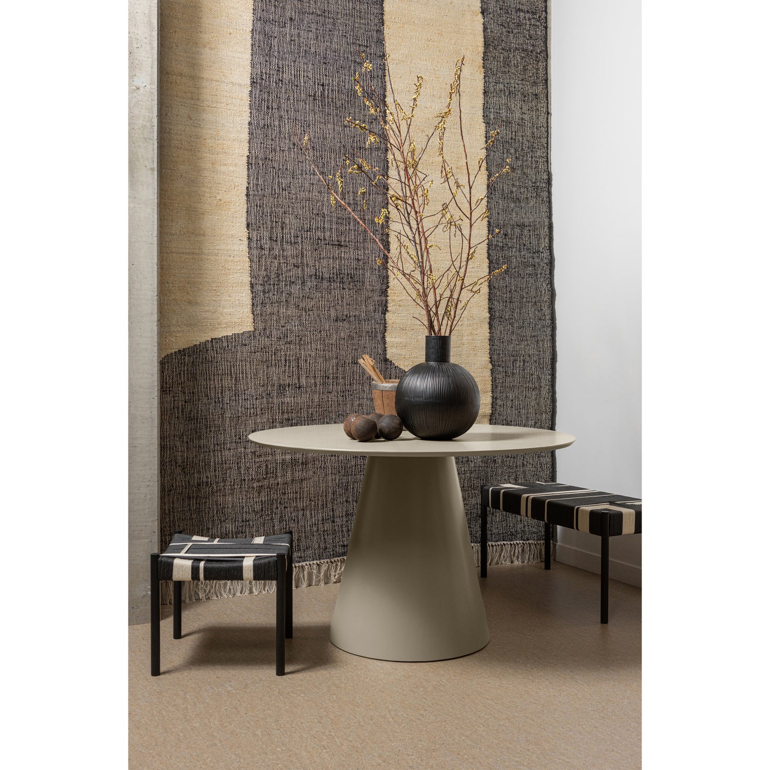 Jorre Eettafel Mdf Antique Beige Ø120cm