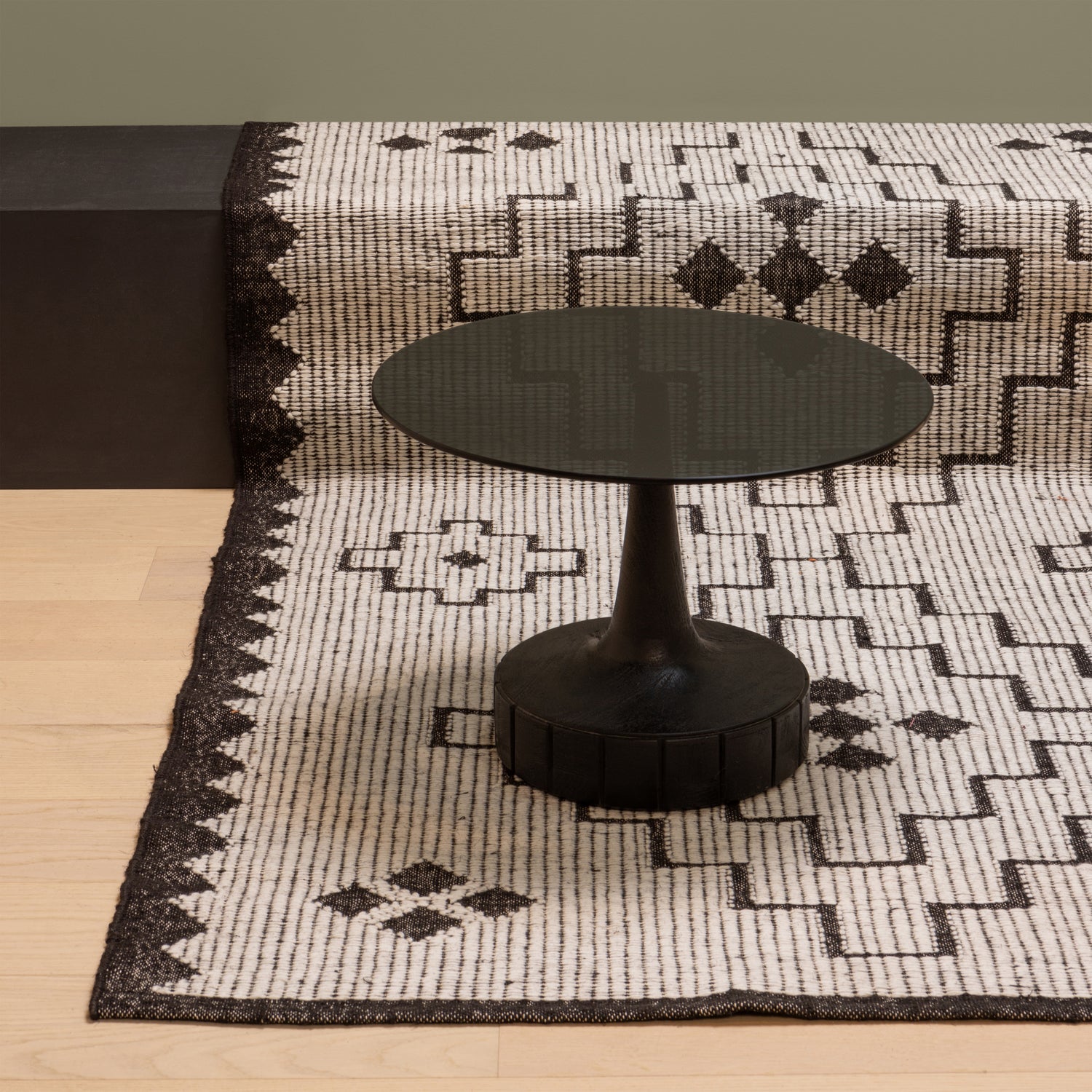 OMARI VLOERKLEED WOL/JUTE NATUREL/ZWART 160x230CM