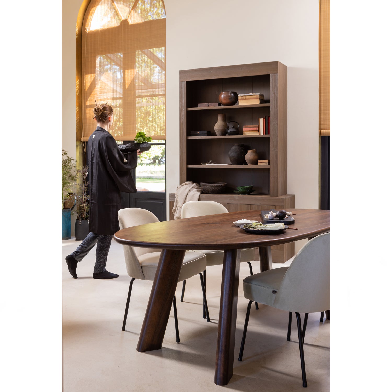 Roundly Eettafel/bureau Mangohout Walnoot 200x100