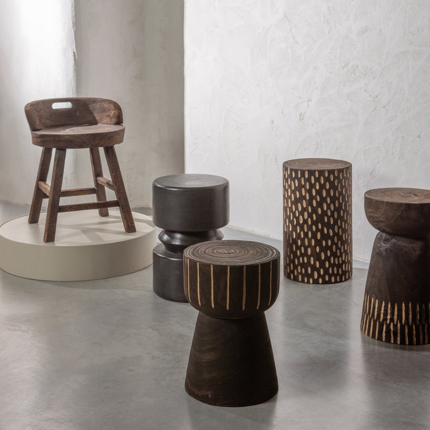 Tuve Bijzettafel Hout Bruin/zwart
