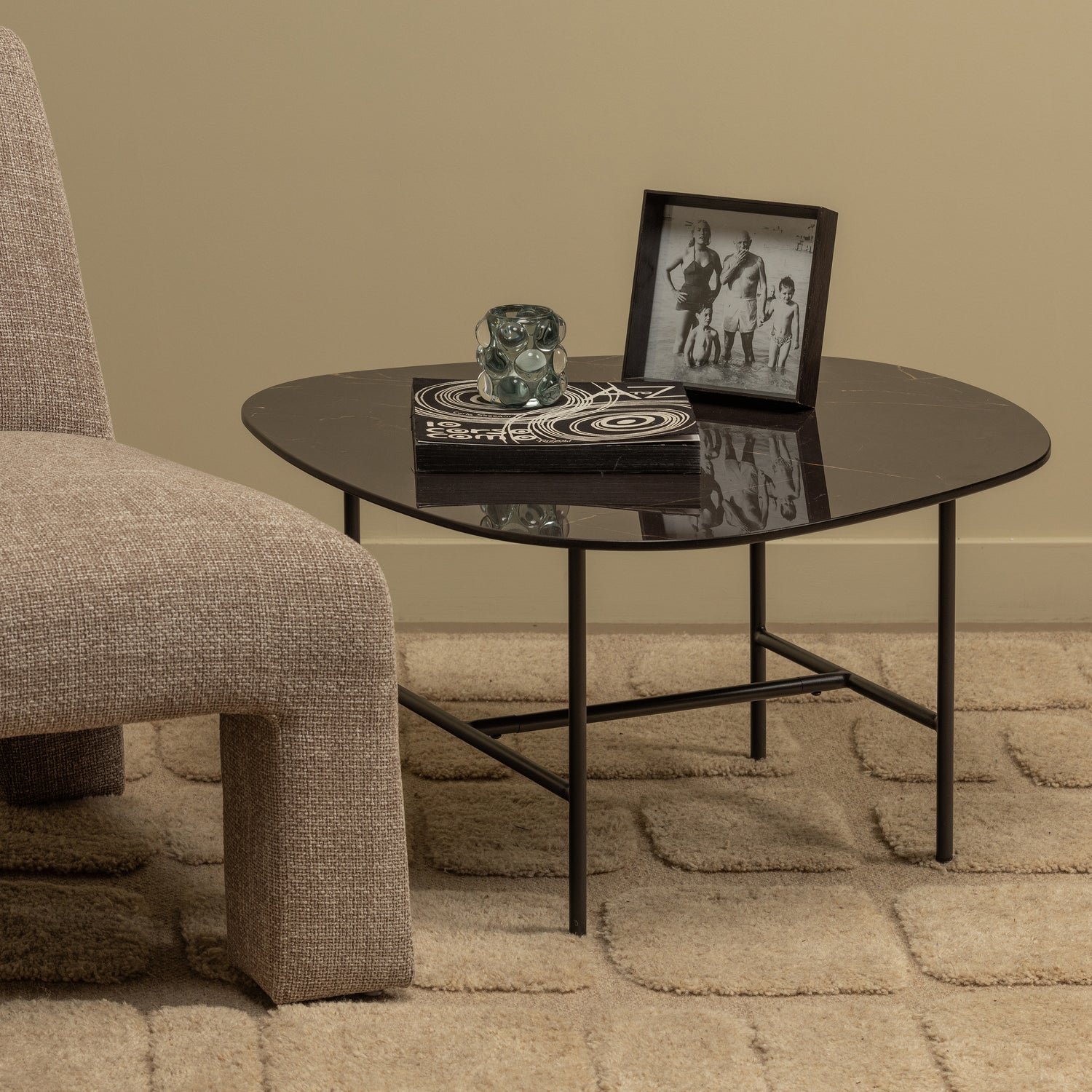 VAJEN SALONTAFEL MET ZWART MARMEREN LOOK BLAD 80x60CM