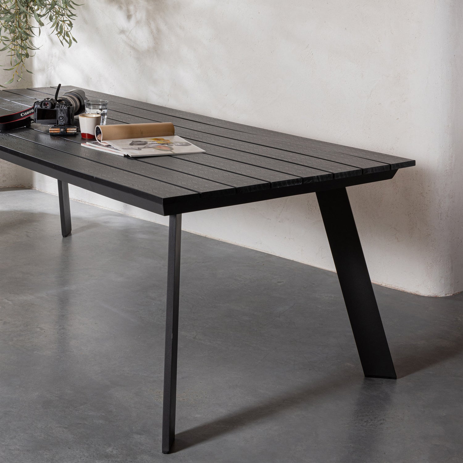 VEERLE EETTAFEL ALUMINIUM/POLYWOOD ANTRACIET 220x100CM