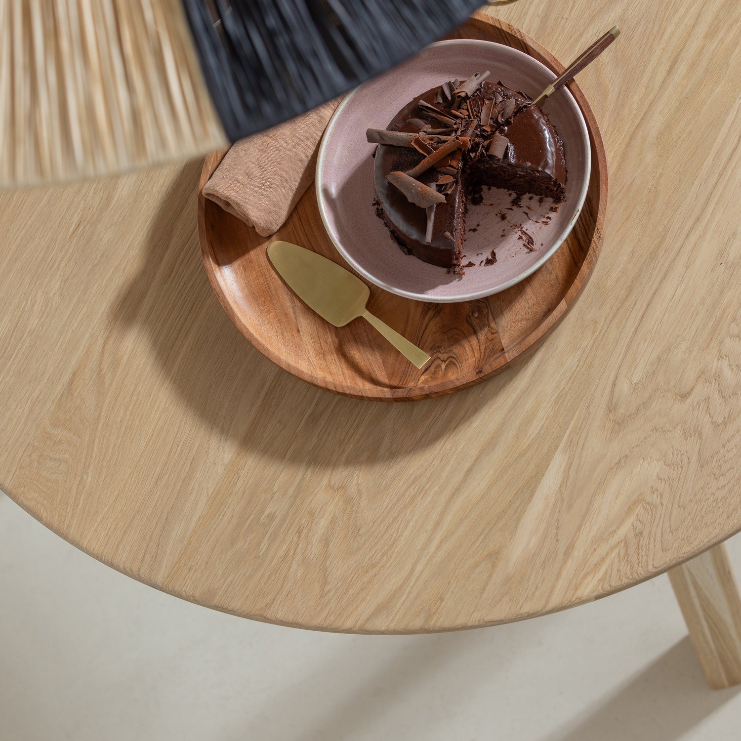 YUKI SERVEERPLANK ROND ACACIA HOUT NATUREL