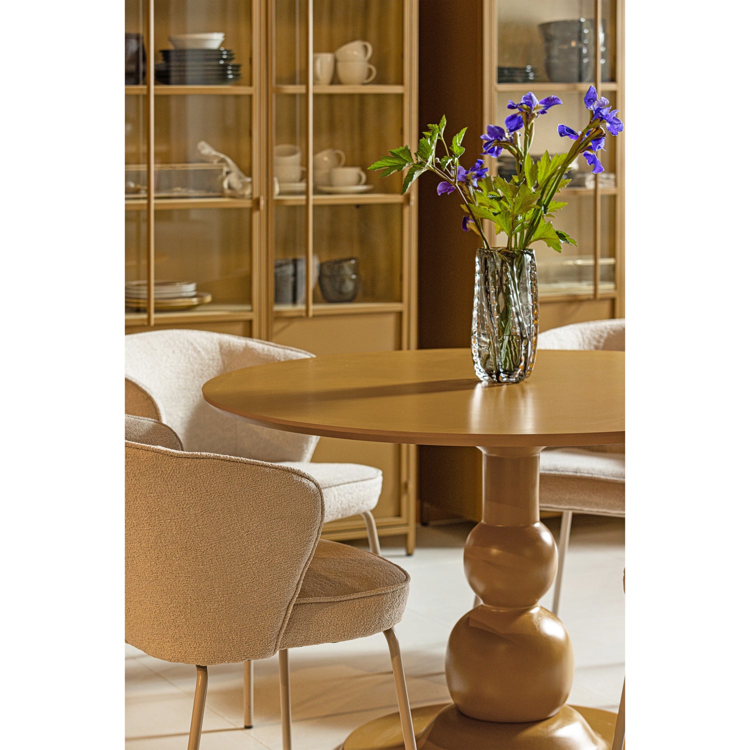 BLANCO EETTAFEL O120CM MANGO HOUT HONING GEEL