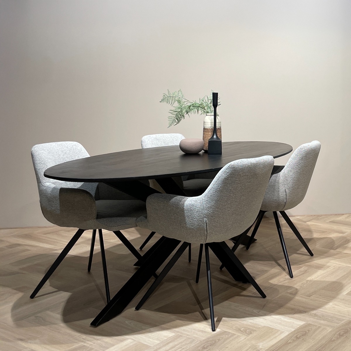 Eettafel Oslo Ovaal Acacia Black 240
