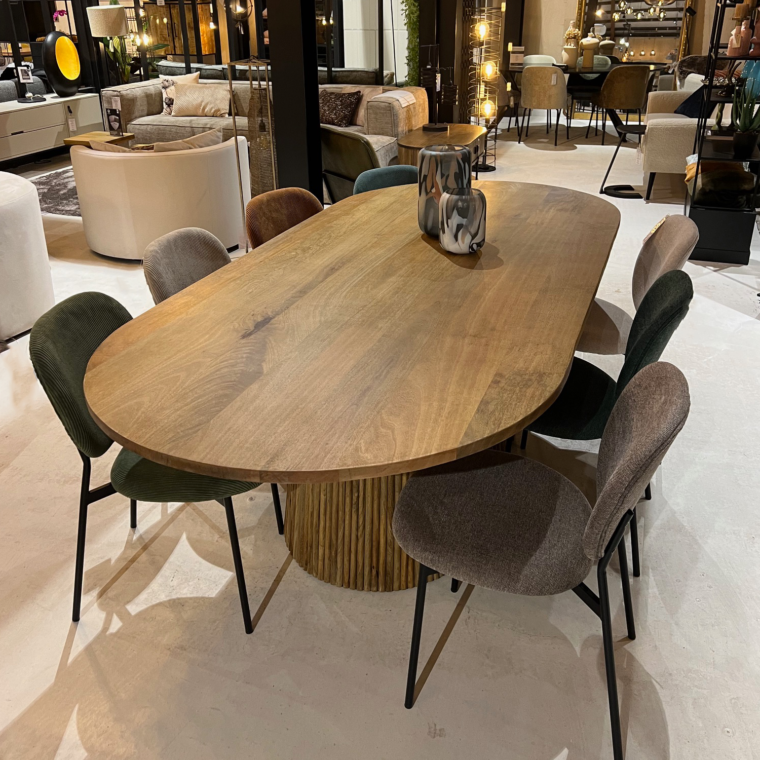 Eettafel Capsule ovaal 220x110cm