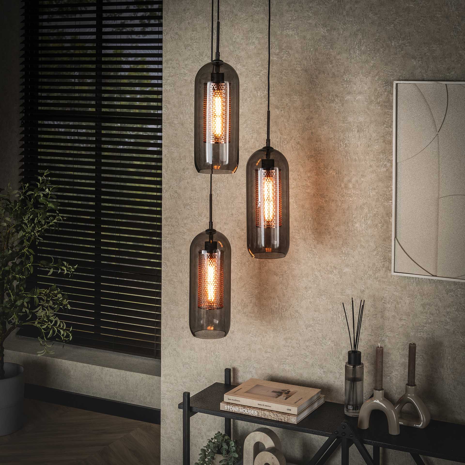 Hanglamp 3L getrapt smoke glas-geperforeerd staal / Artic zwart