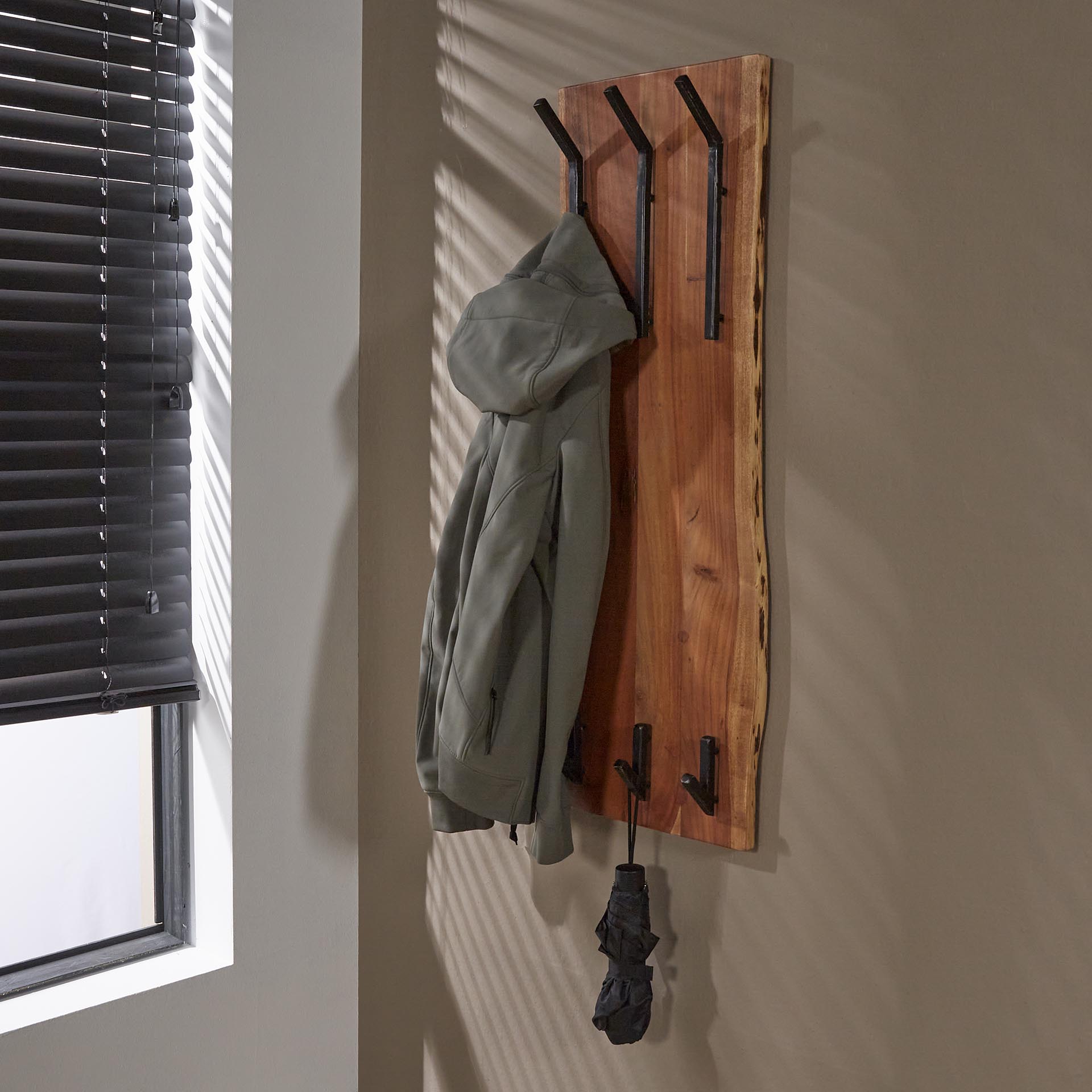 Kapstok edge 2x3 haken hoog / Massief acacia naturel