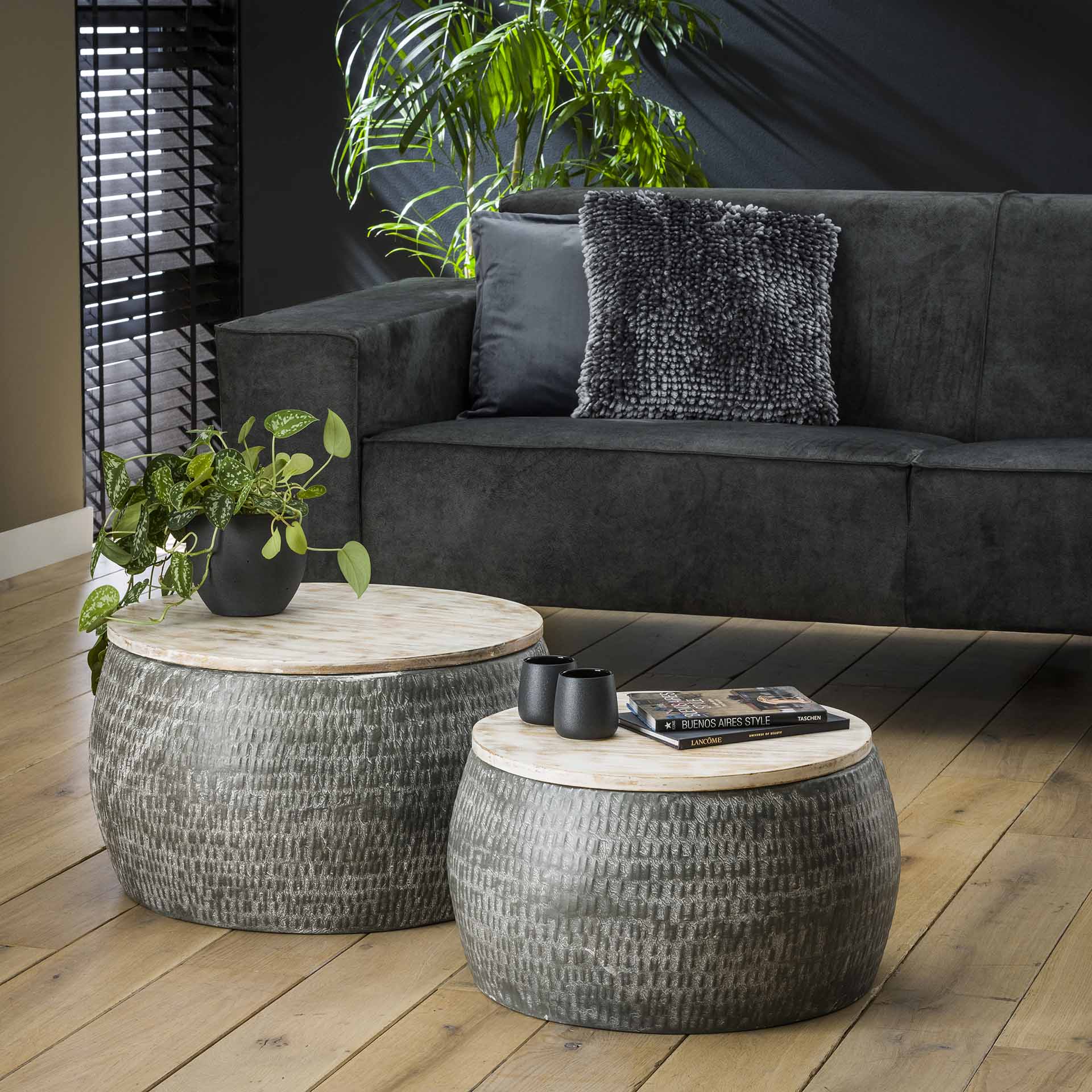 Salontafelset van 2 ronde stalen tafels van 50cm en 60cm