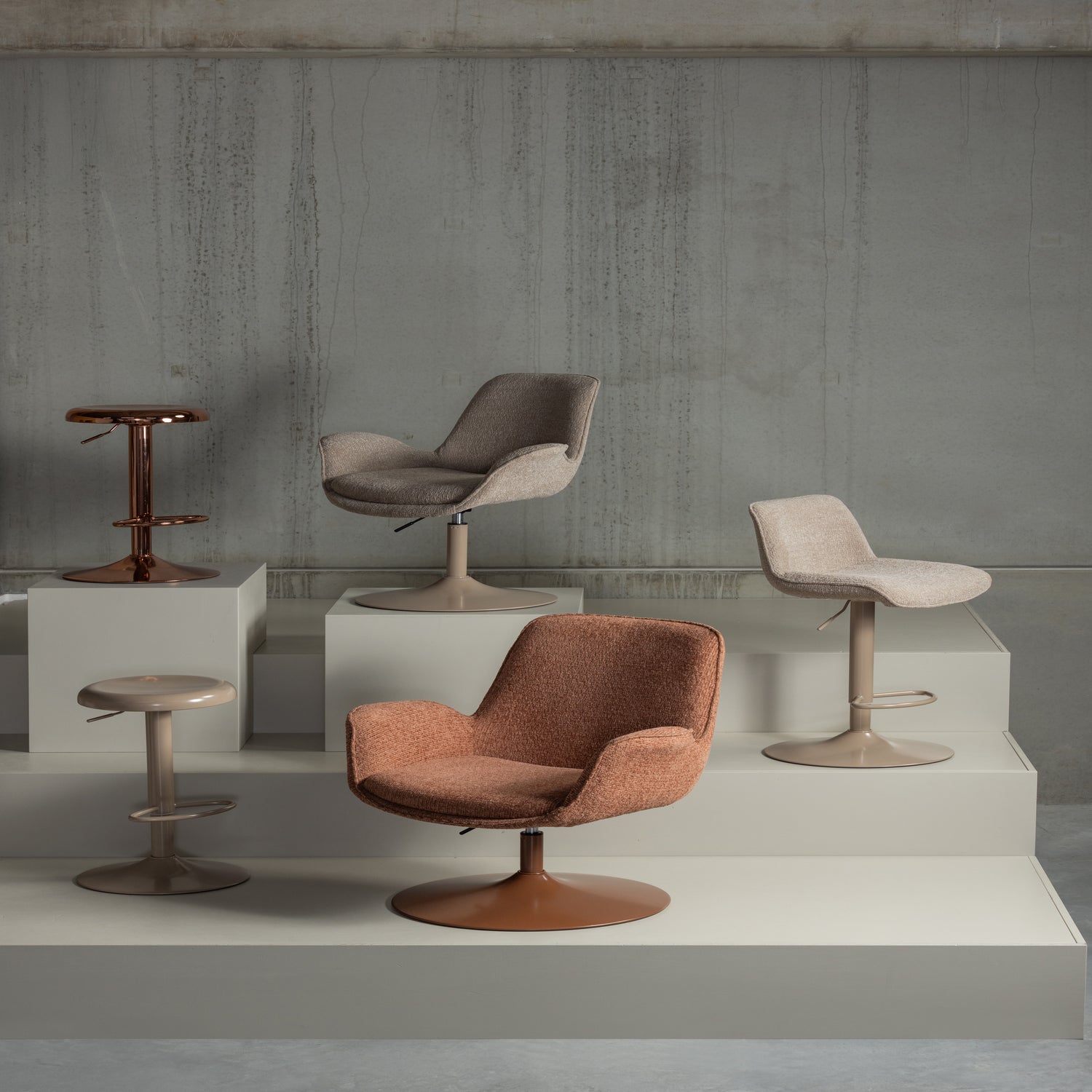 MARTEN IN HOOGTE VERSTELBARE FAUTEUIL ORANJE
