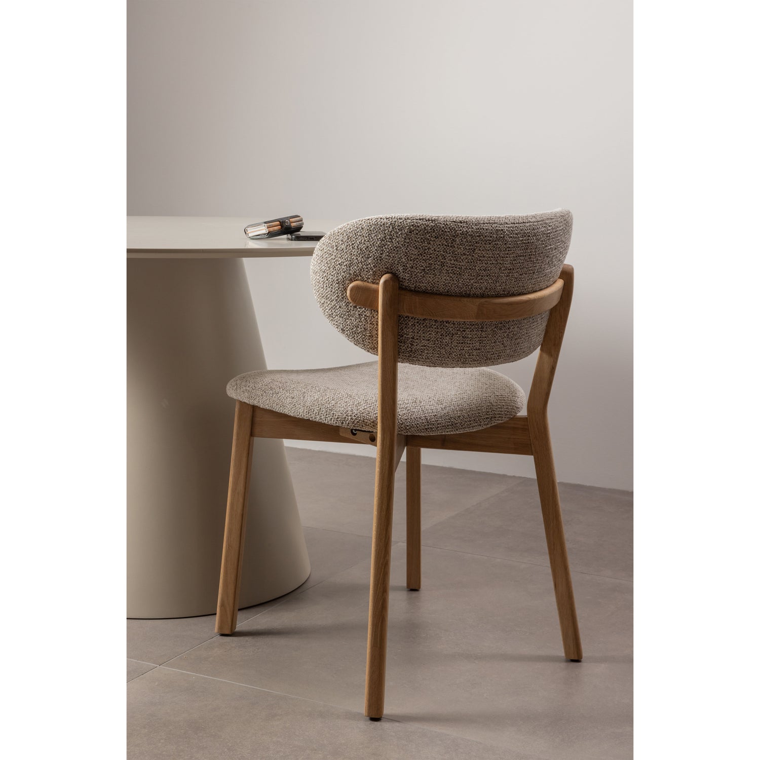 UDAR EETKAMERSTOEL MET HOUTEN FRAME NATUREL
