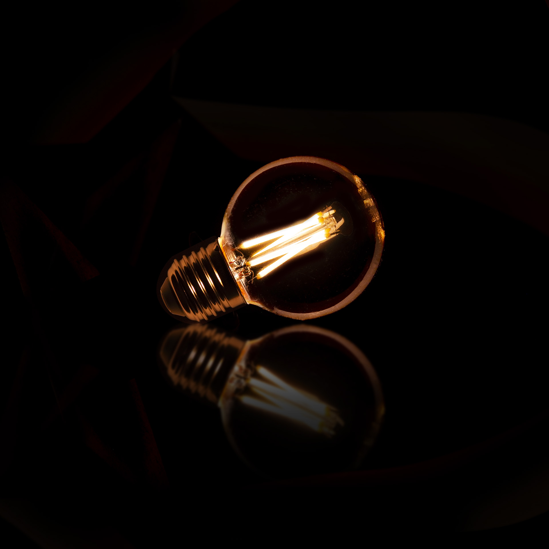 Lichtbron LED [G60] filament bol 6 / Amberkleurig glas
