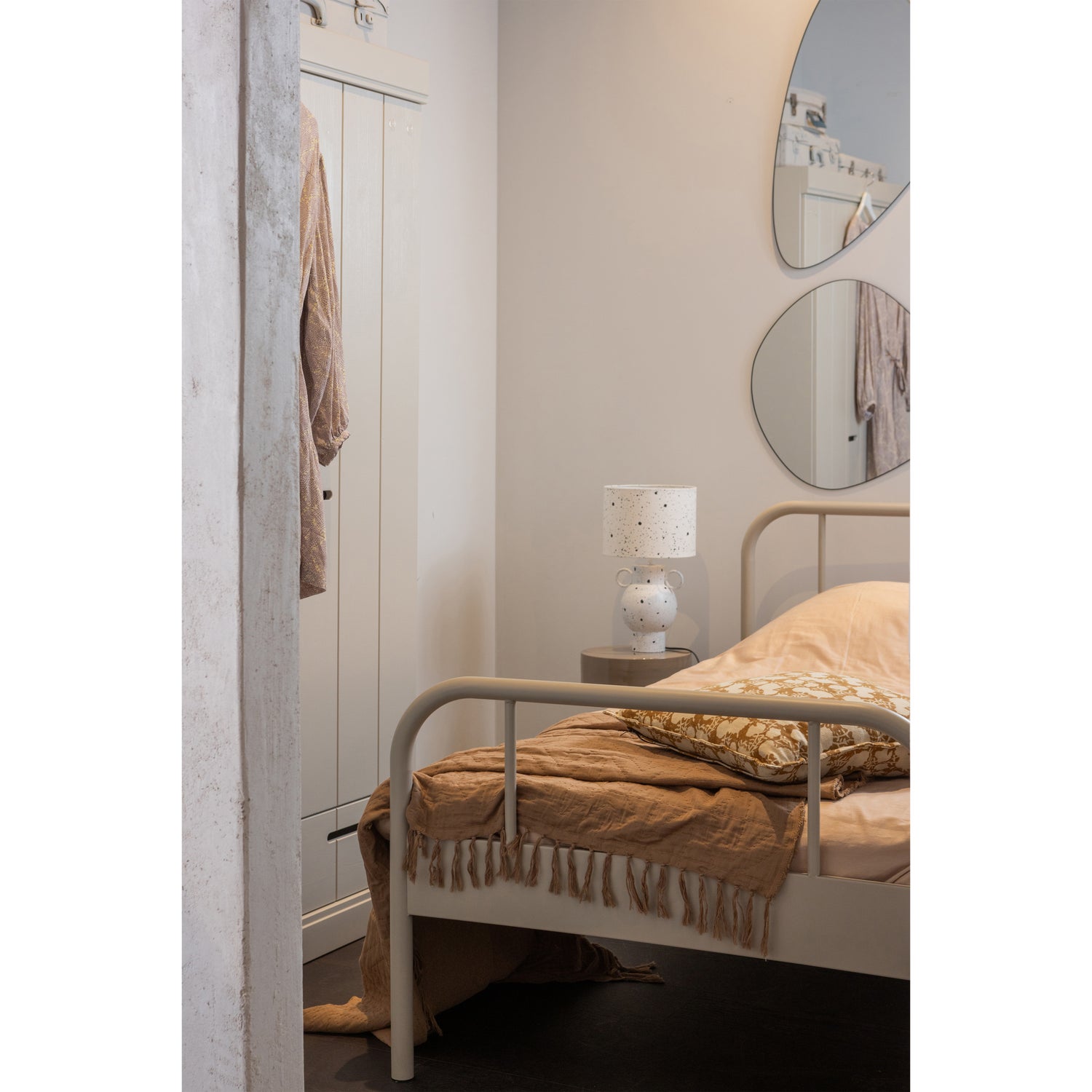 MATA 1-PERSOONS BED METAAL ZAND 90x200CM