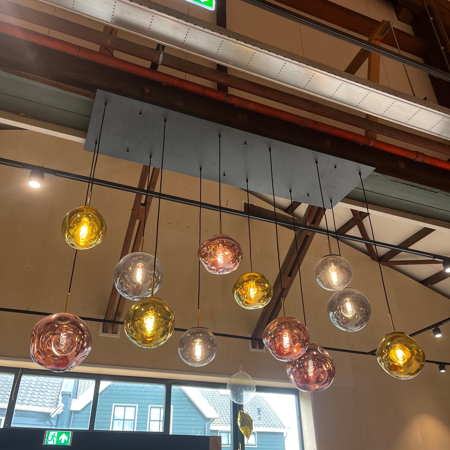 Showroommodel, zelf afhalen! Hanglamp Dino 12 lichts