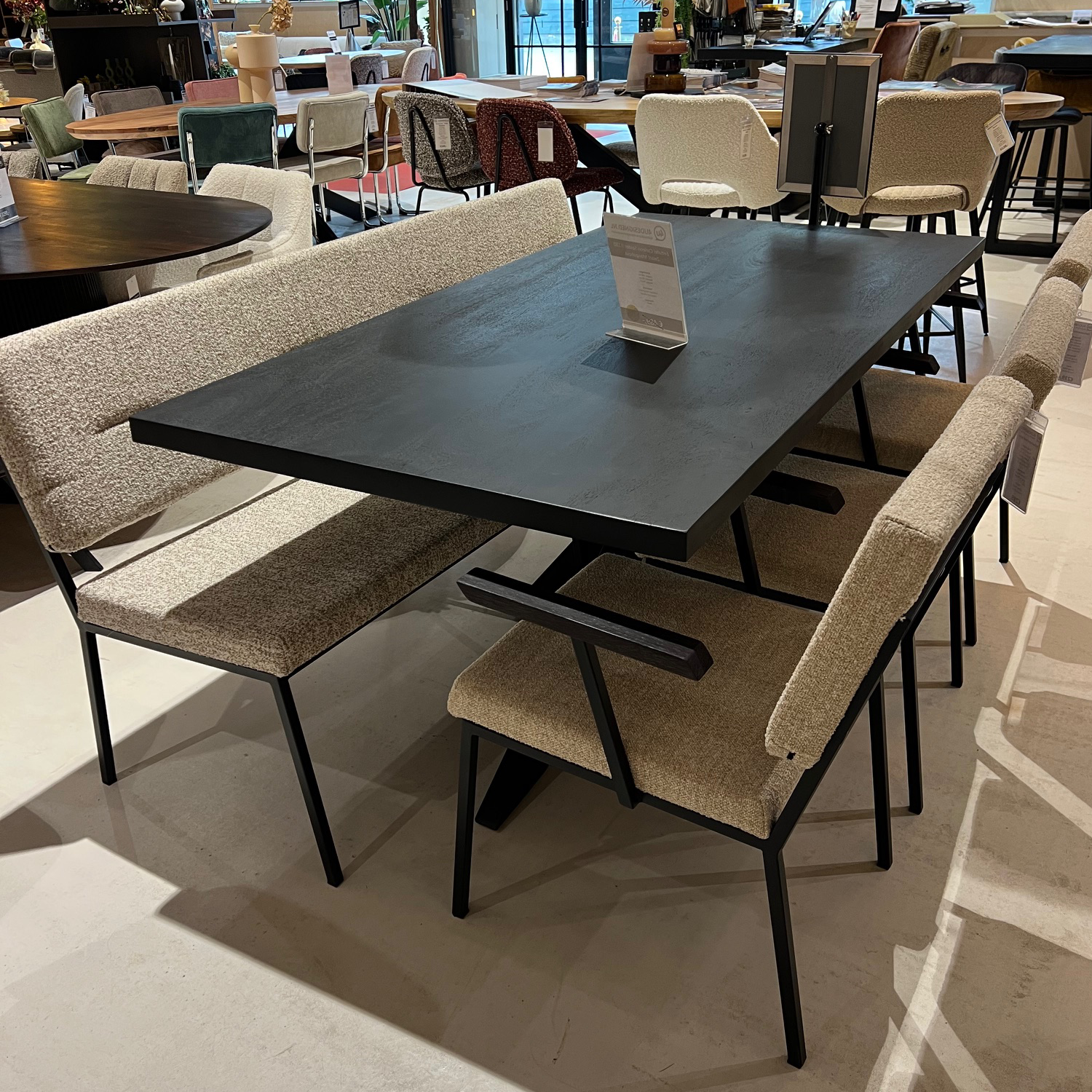 Showroommodel, zelf afhalen! Set Soho 3x eetkamerstoel 1x eetkamerbank
