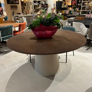 Showroommodel, zelf afhalen! Eettafel Madison Walnut | 150 cm