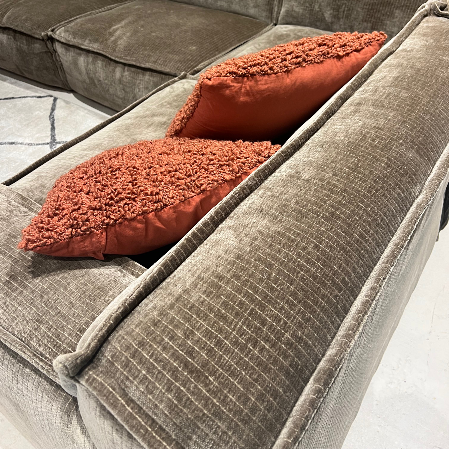 Showroommodel, zelf afhalen! Hoekbank Platani