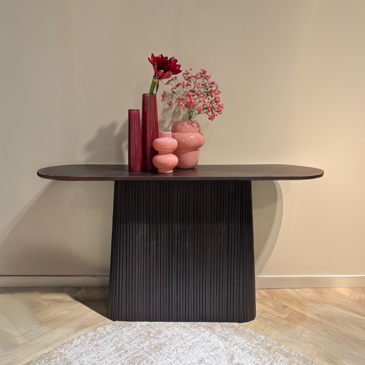 Sidetable Salvator Walnut 140cm