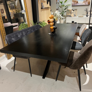 Showroommodel, zelf afhalen! Eettafel Carlito Black 240cm