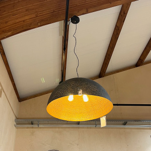 Showroommodel, zelf afhalen! Hanglamp 70 punch / Zwart bruin