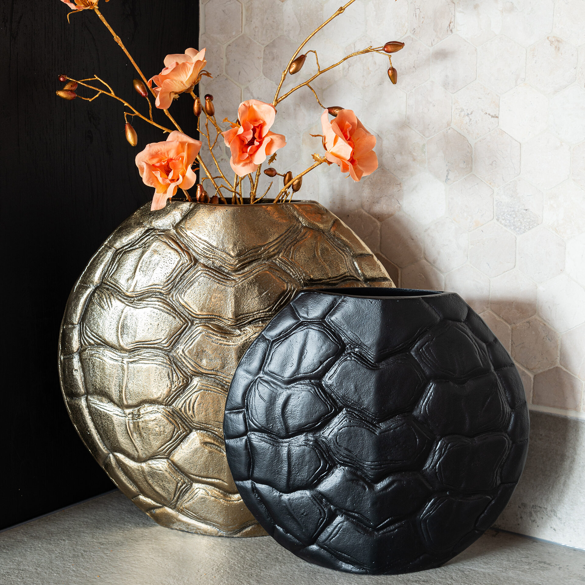 -VA-0286+-VA-0287+SETTING_1(1) Zwarte vaas kopen